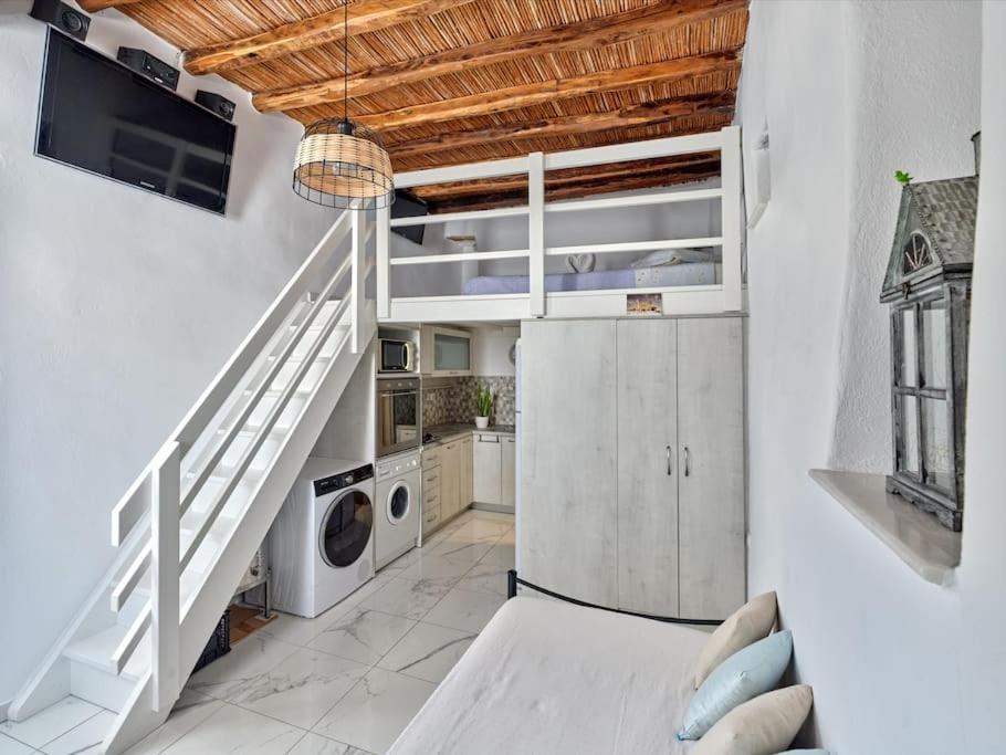 Tatil Evi Lindo House Lefkes (Paros)